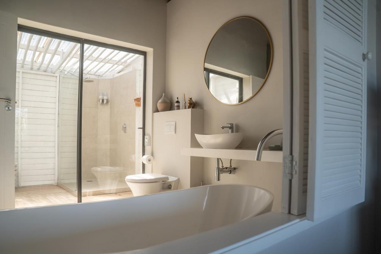 Canal Guest House - Waterfront Boutique Bed & Breakfast - Solar Power St Francis Bay Szoba fotó