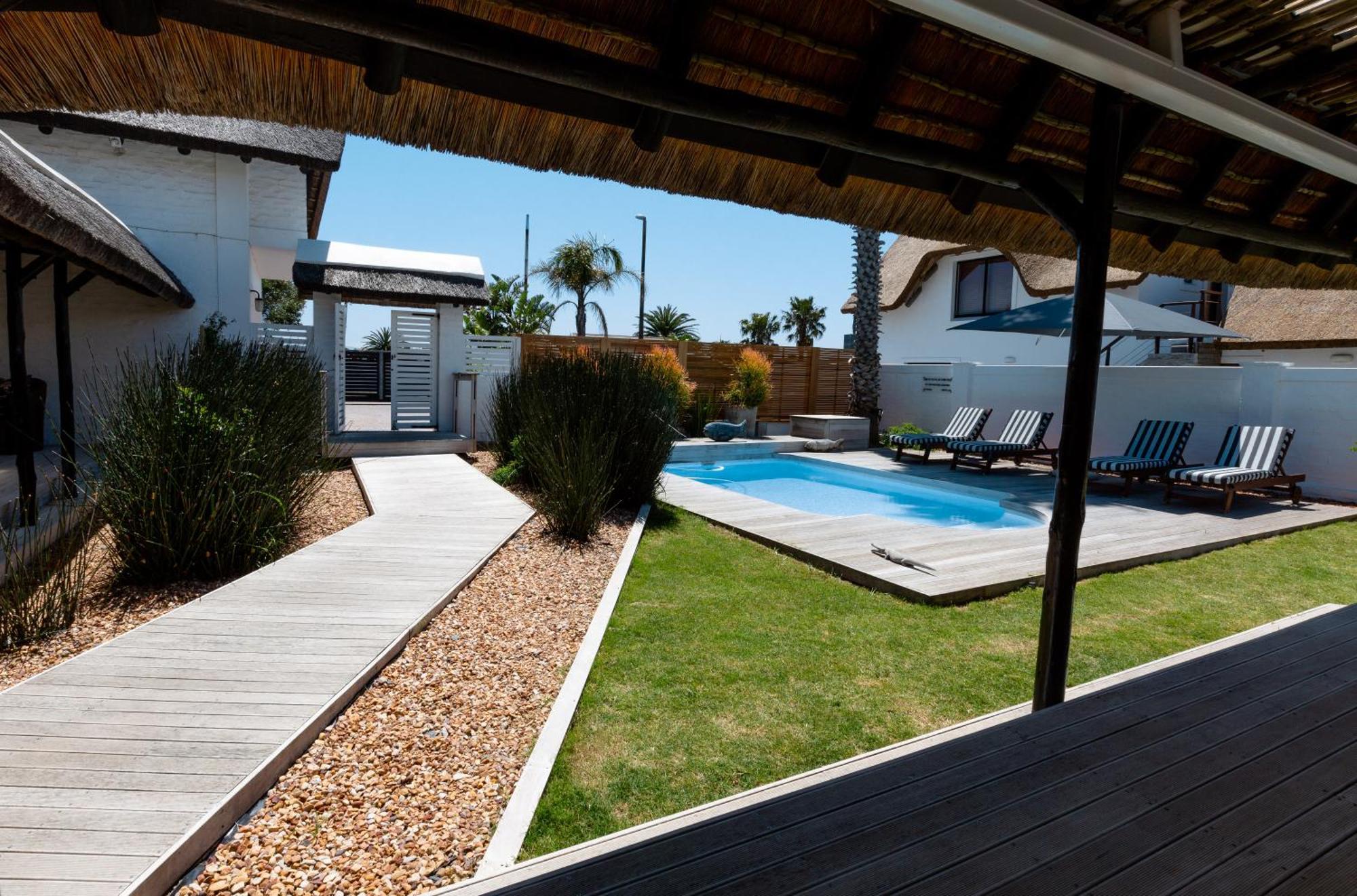 Canal Guest House - Waterfront Boutique Bed & Breakfast - Solar Power St Francis Bay Kültér fotó