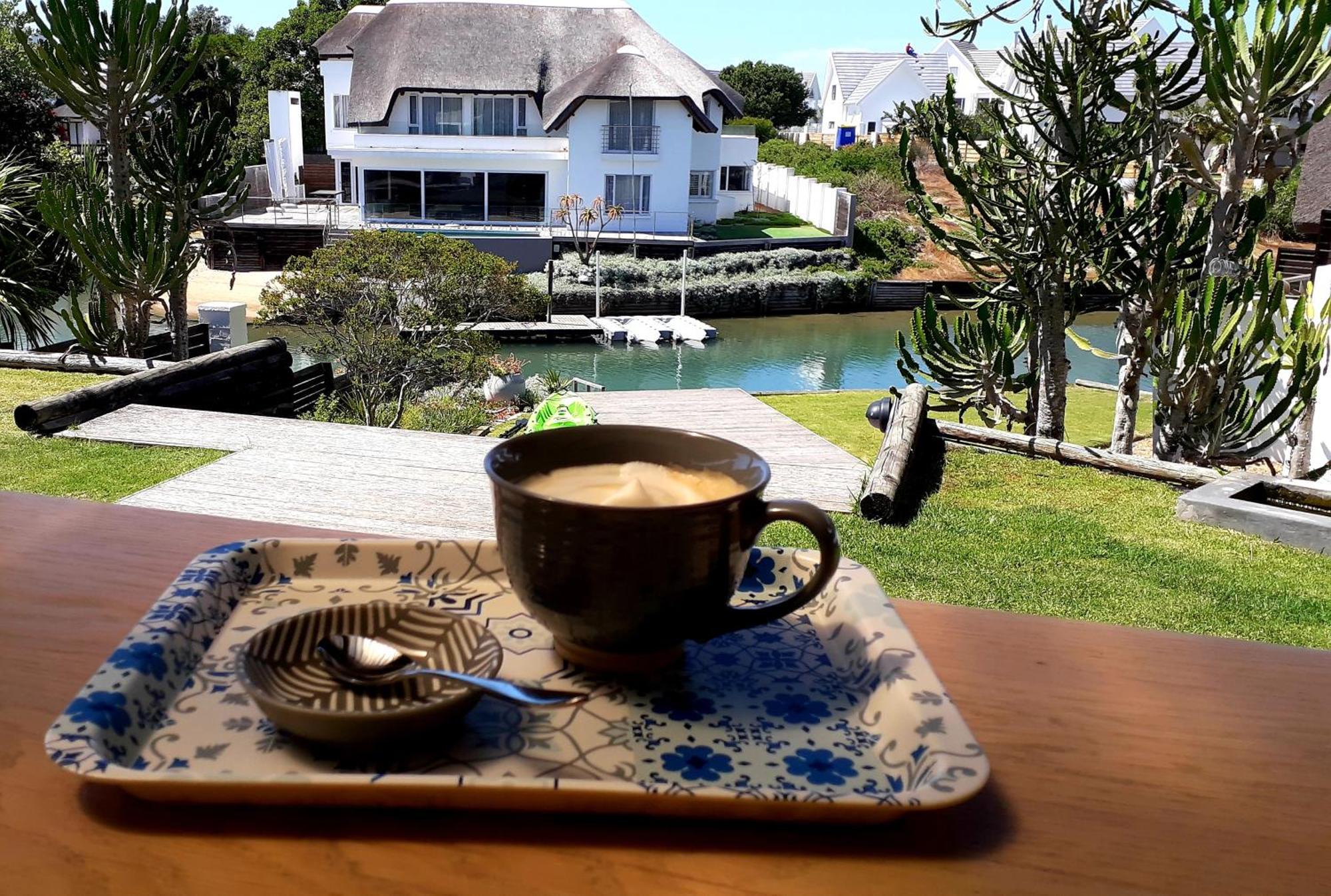 Canal Guest House - Waterfront Boutique Bed & Breakfast - Solar Power St Francis Bay Kültér fotó