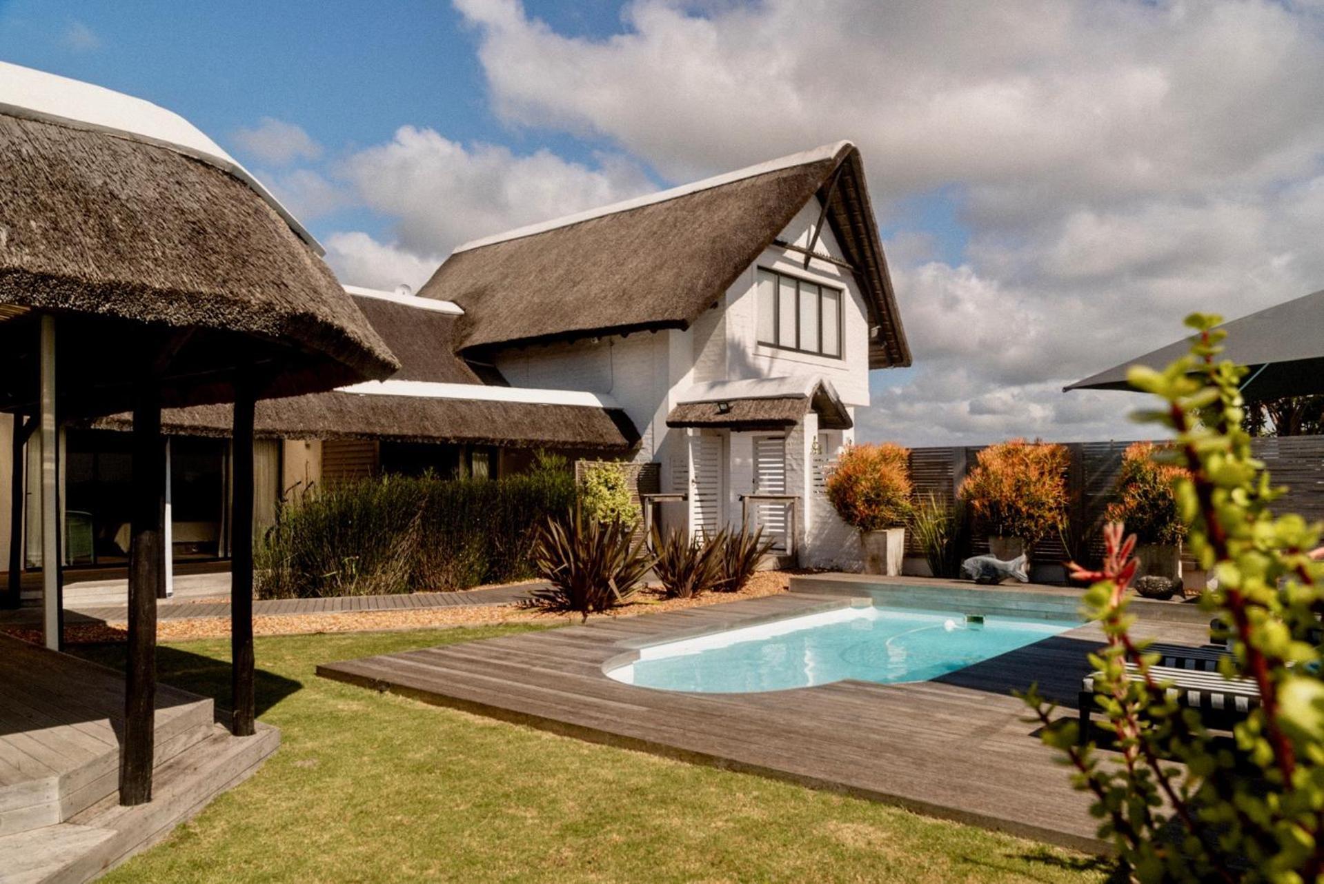 Canal Guest House - Waterfront Boutique Bed & Breakfast - Solar Power St Francis Bay Kültér fotó